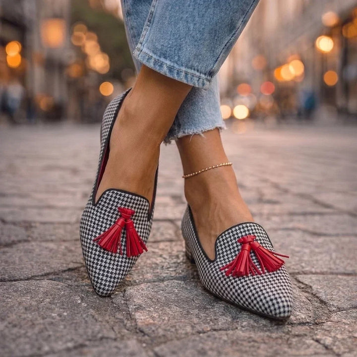 Gabrielle | Pointed-Toe Tassel Flats