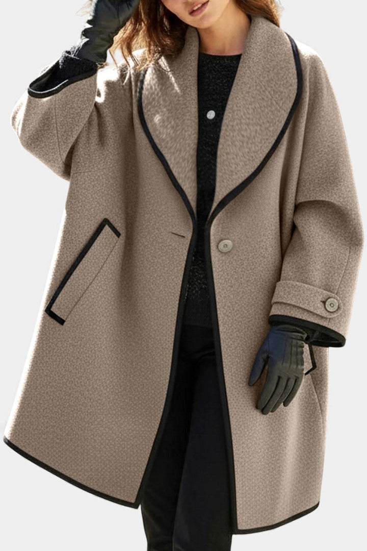 Maura | Wide-Collar Statement Coat