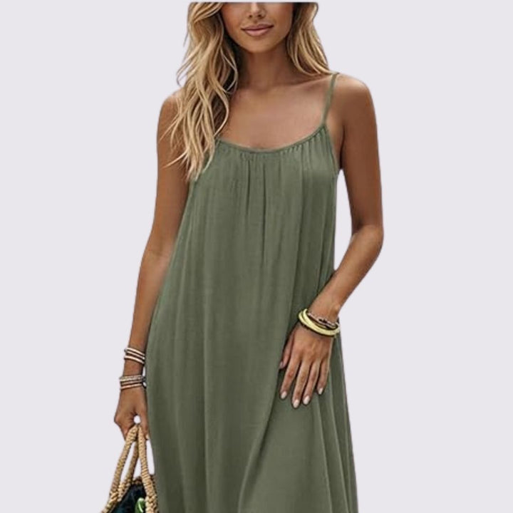 Emilia | Flowing Open-Back Maxi Dress