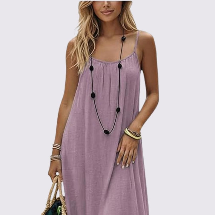 Emilia | Flowing Open-Back Maxi Dress