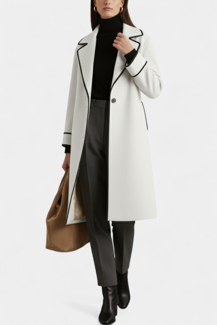 Maura | Wide-Collar Statement Coat