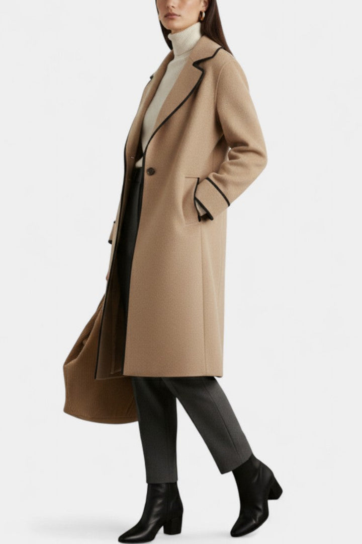 Maura | Wide-Collar Statement Coat